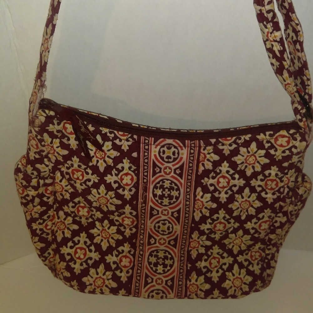 Vera Bradley On The Go Medallion